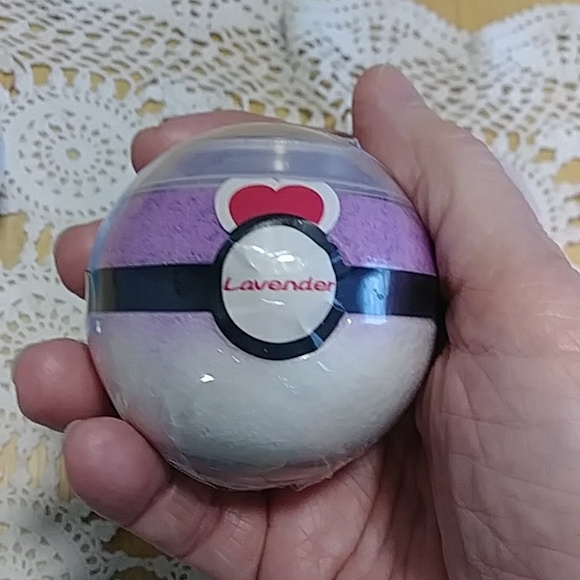 Bath bombs, biodegradable,  8 bombs - Picture 8 of 10